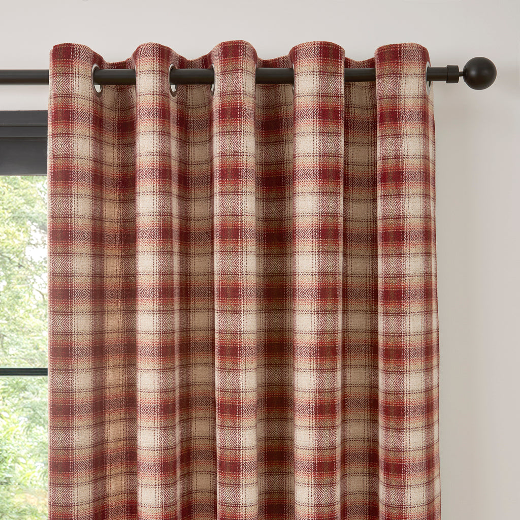 Curtina Everett Eyelet Lined Curtains