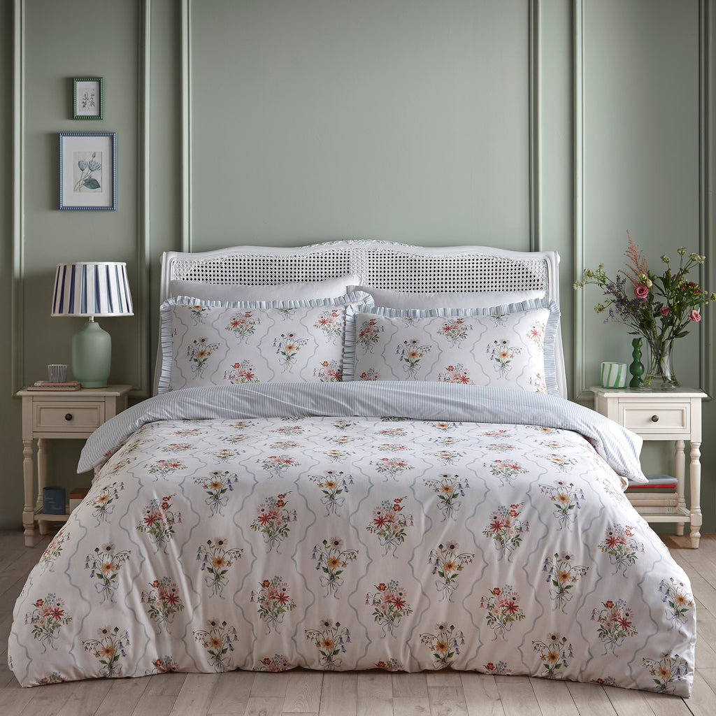 Appletree Floral Bouquet Multi Duvet Set