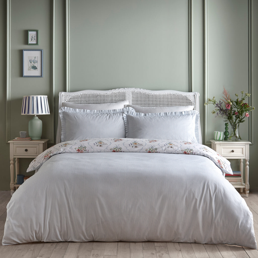 Appletree Floral Bouquet Multi Duvet Set