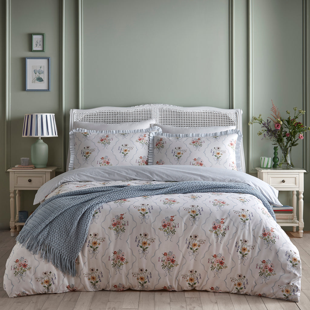 Appletree Floral Bouquet Multi Duvet Set