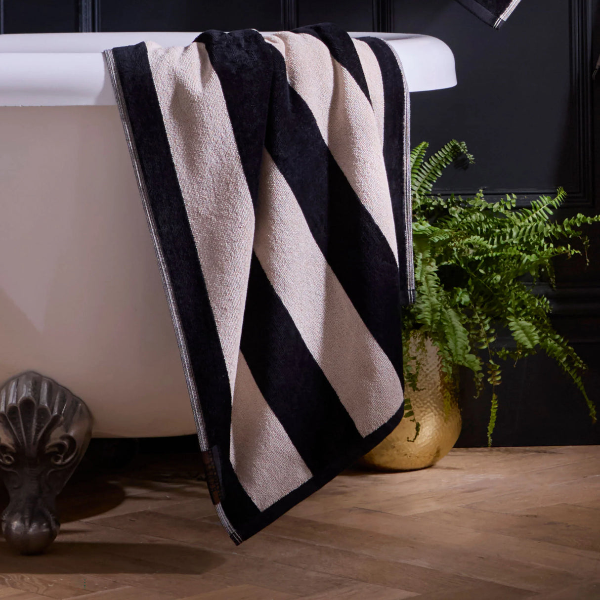 Laurence Llewelyn Bowen Festivo Stripe Black 100% Cotton Towels