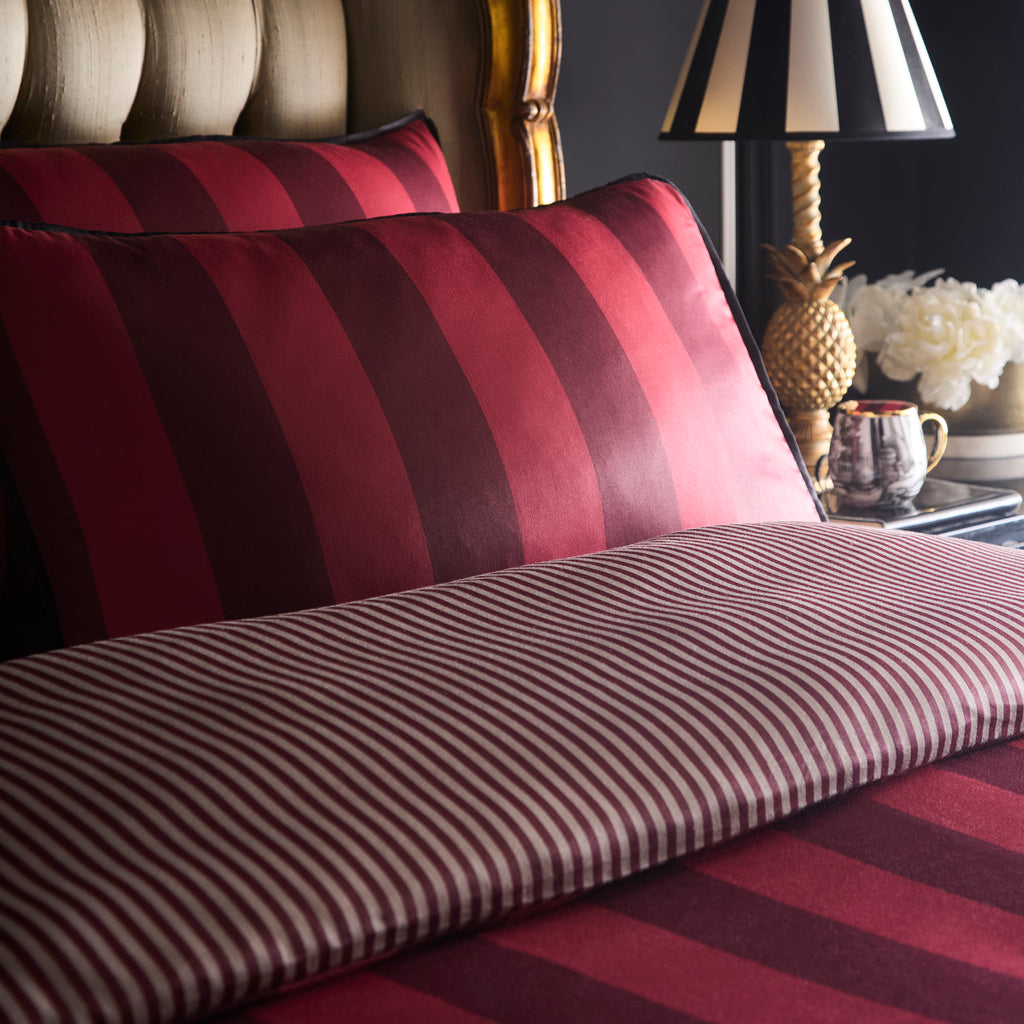 Laurence Llewelyn Bowen Festivo Circus Stripe Red Duvet Set