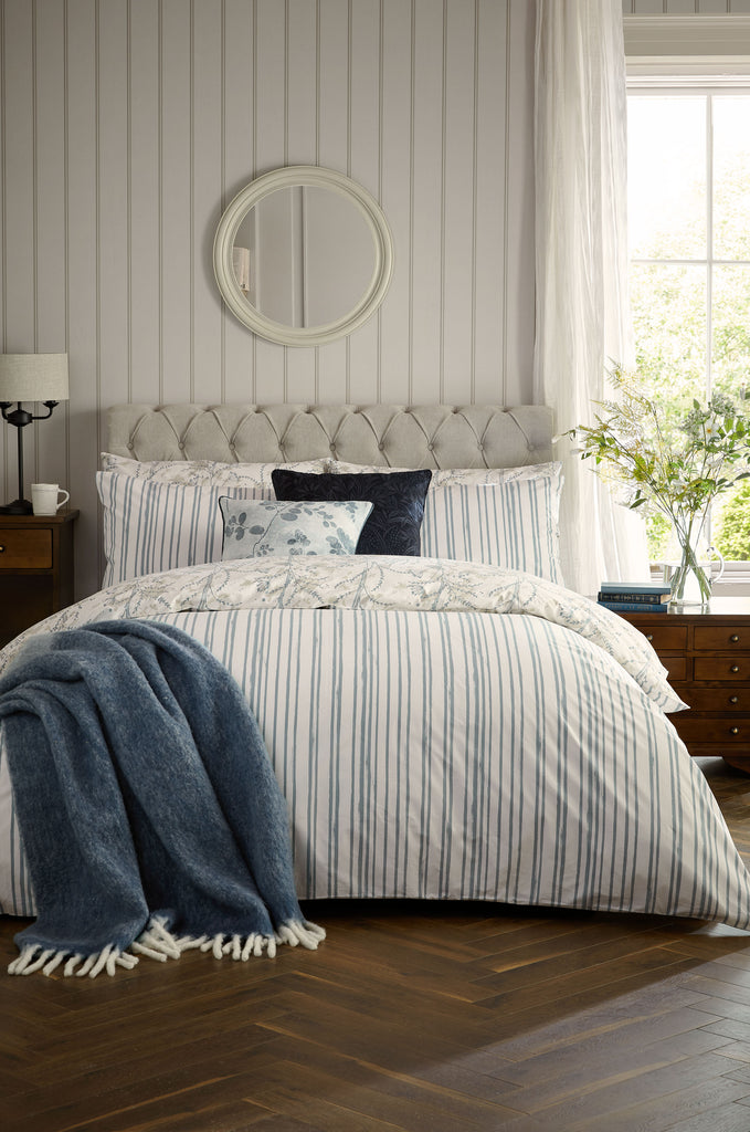 Laura Ashley Fennelton Natural Duvet Set