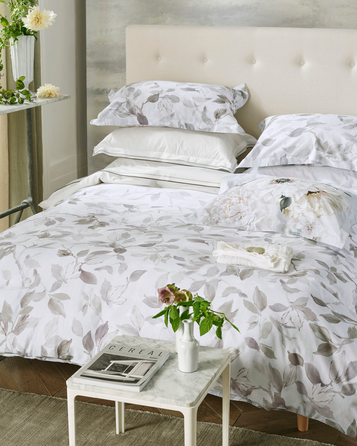Designers Guild Fleur Blanche Platinum Duvet Set