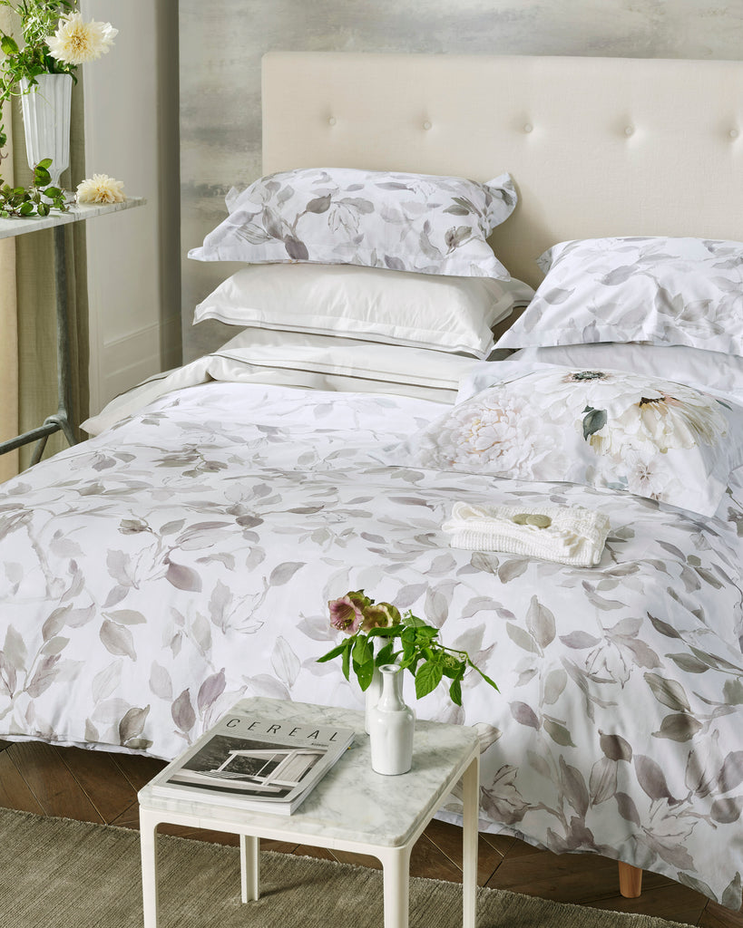 Designers Guild Fleur Blanche Platinum Duvet Set