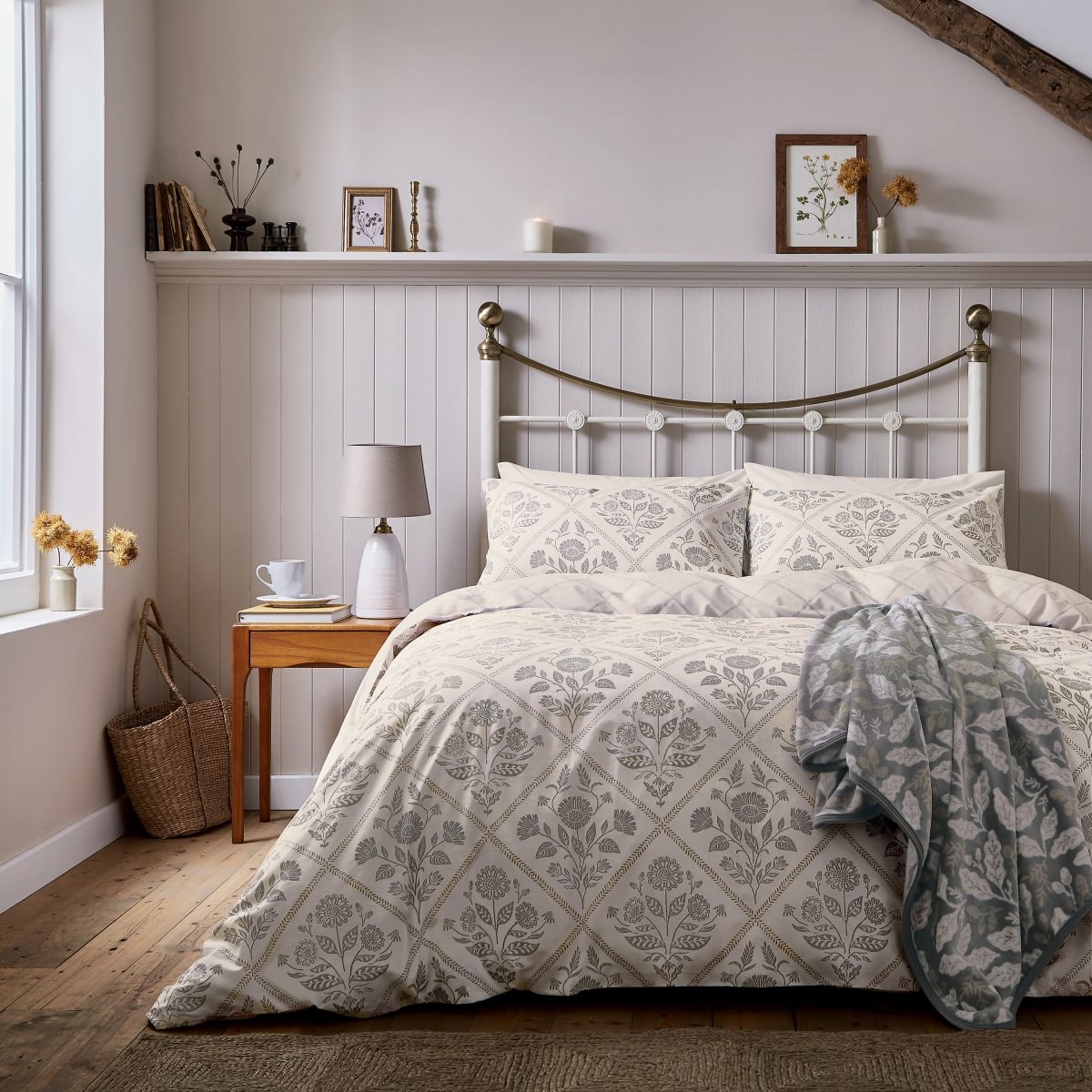 Harvest Moon by Helena Springfield Folk Trellis Duvet Set