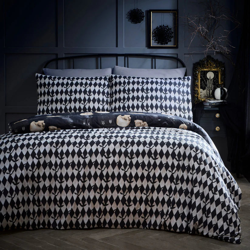 Fusion Gothic Skulls Black Duvet Set