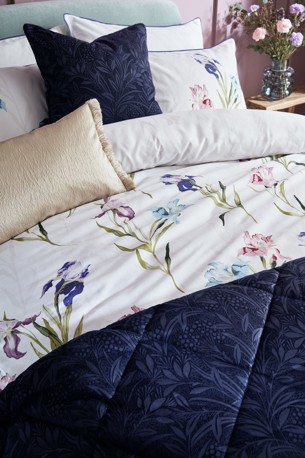 Laura Ashley Hawling Irises Grape Purple Duvet Set