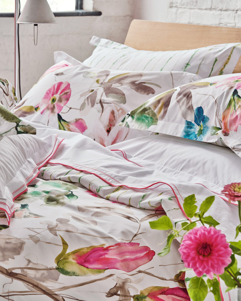 Designers Guild Japanese Magnolia Fuchsia Duvet Set