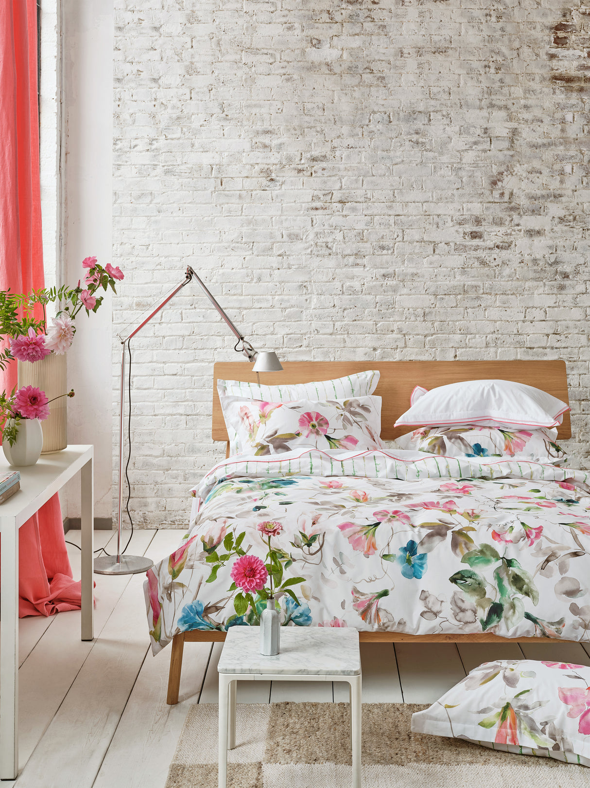 Designers Guild Japanese Magnolia Fuchsia Duvet Set