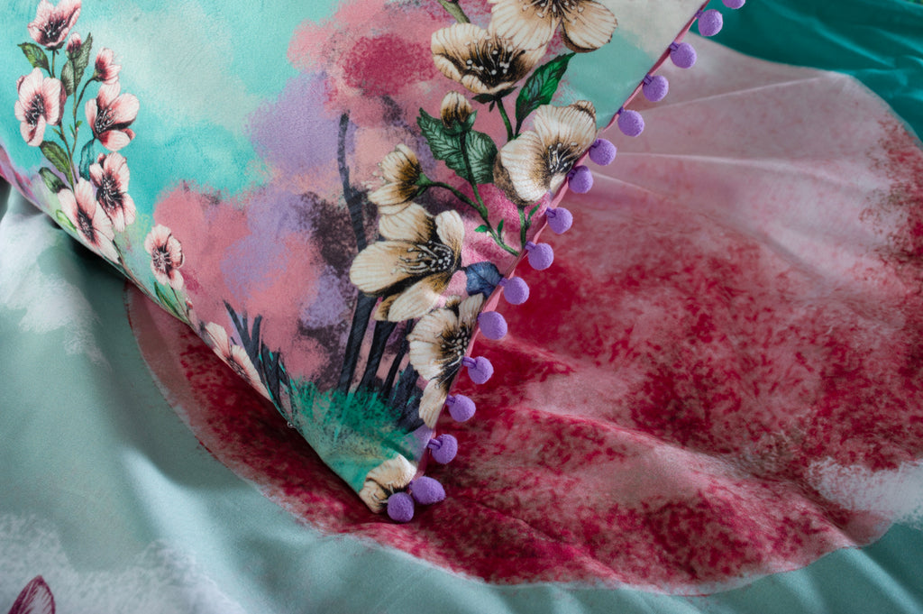 House of Norris Flight of the Heron Multi Duvet Set