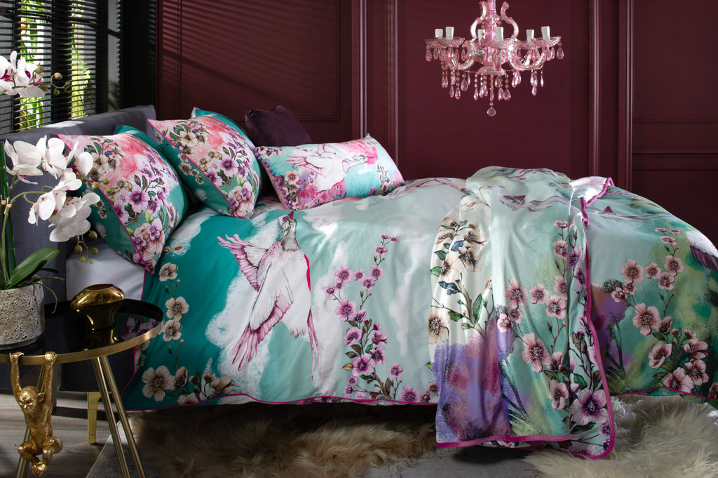 House of Norris Flight of the Heron Multi Duvet Set