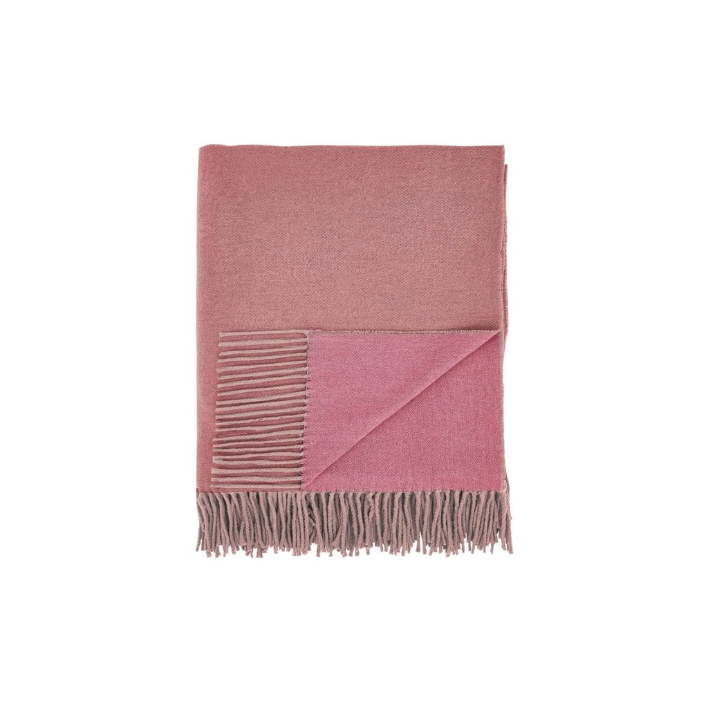 Land & Shore Espie 150cm x 200cm Throw