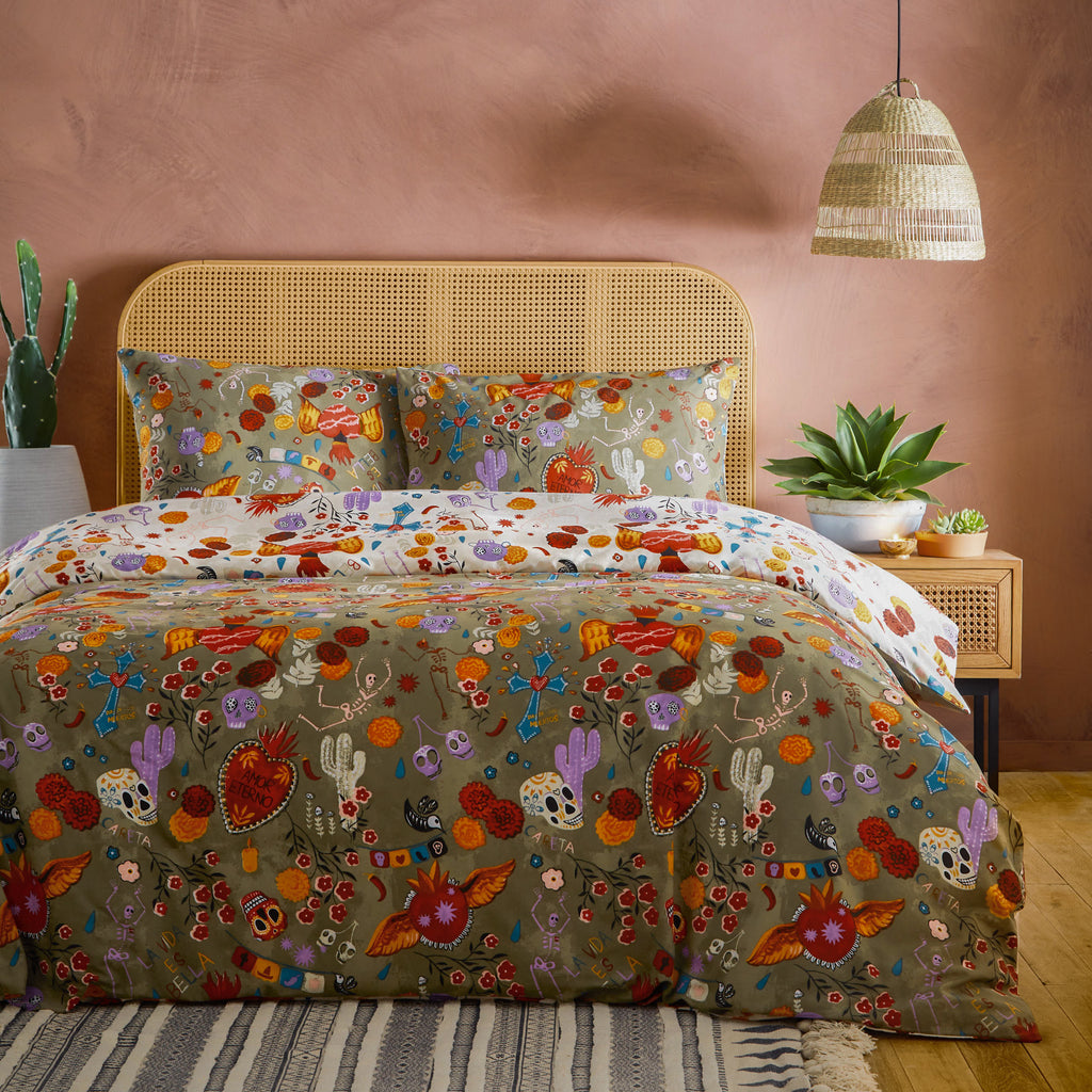 Furn La Vida Festive Reversible Multicoloured Duvet Set