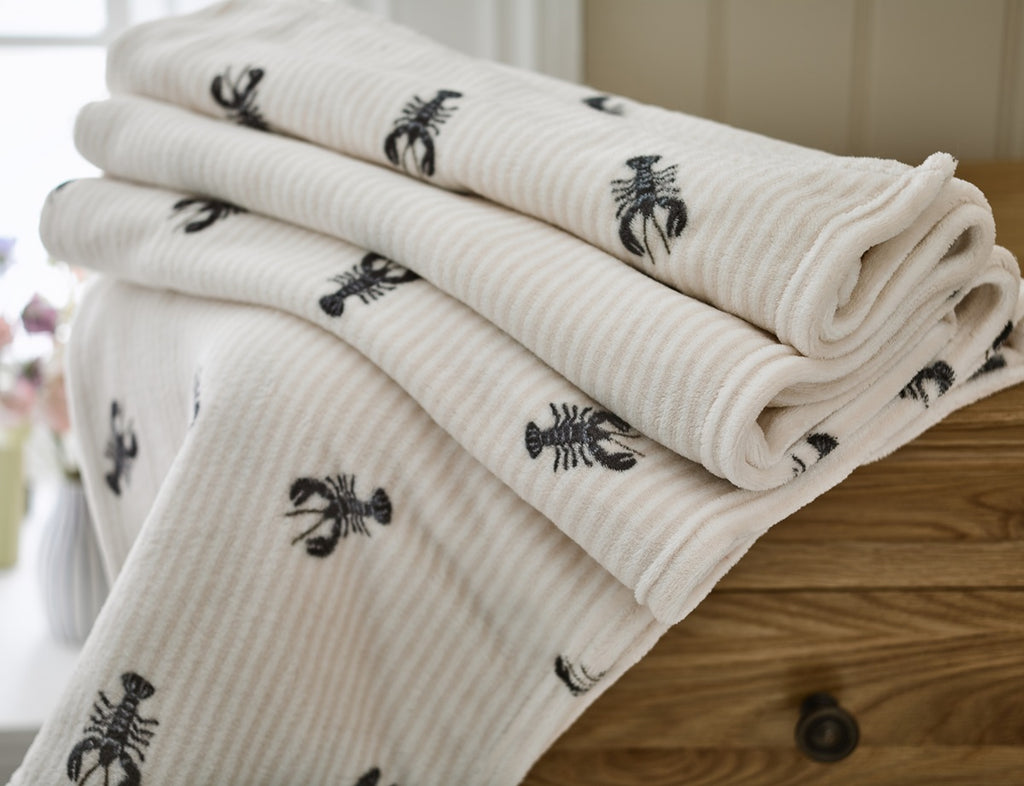 Lobster Creek Cozy Touch 150cm x 200cm Fleece Throws