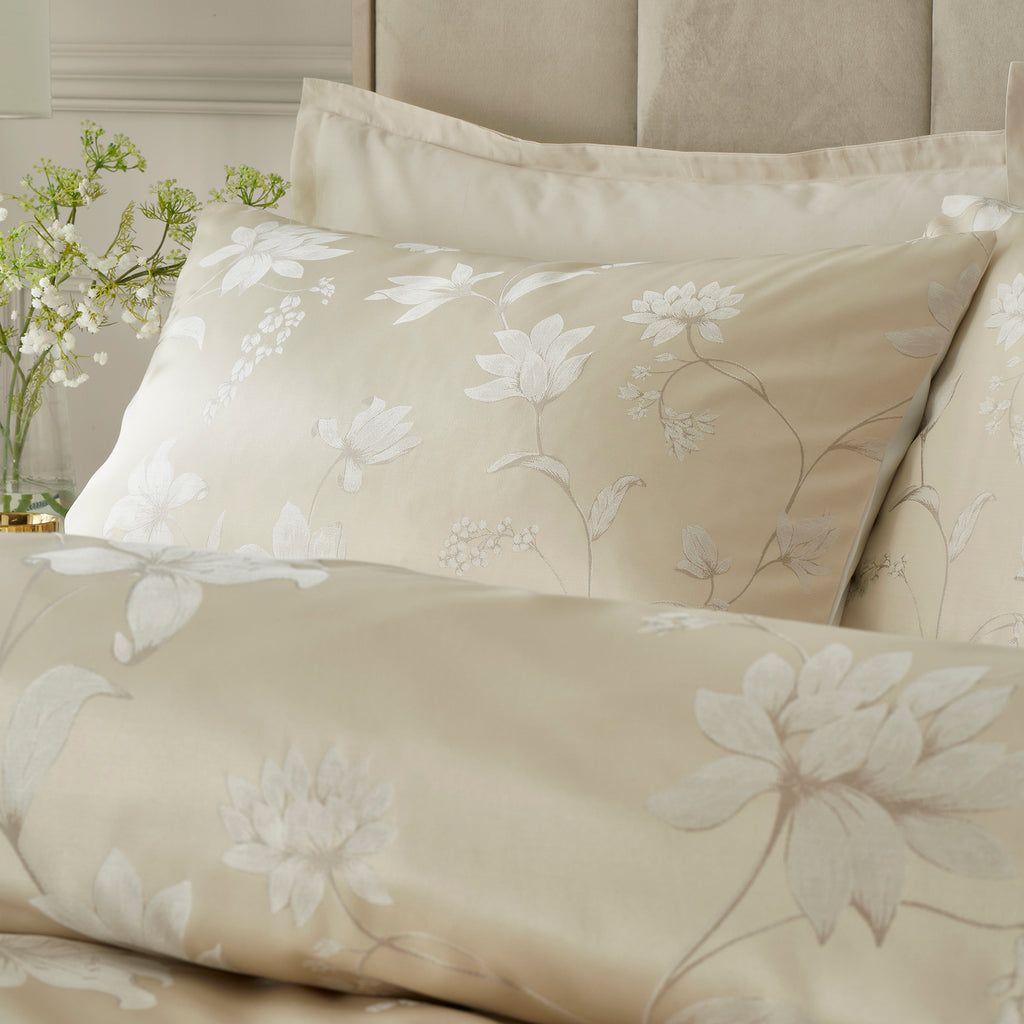 Soiree Lily Floral Jacquard Champagne Duvet Set