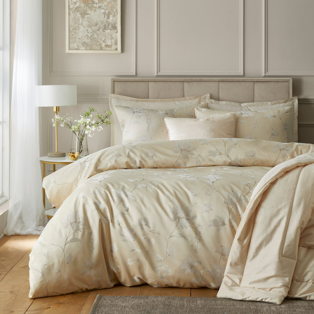Soiree Lily Floral Jacquard Champagne Duvet Set
