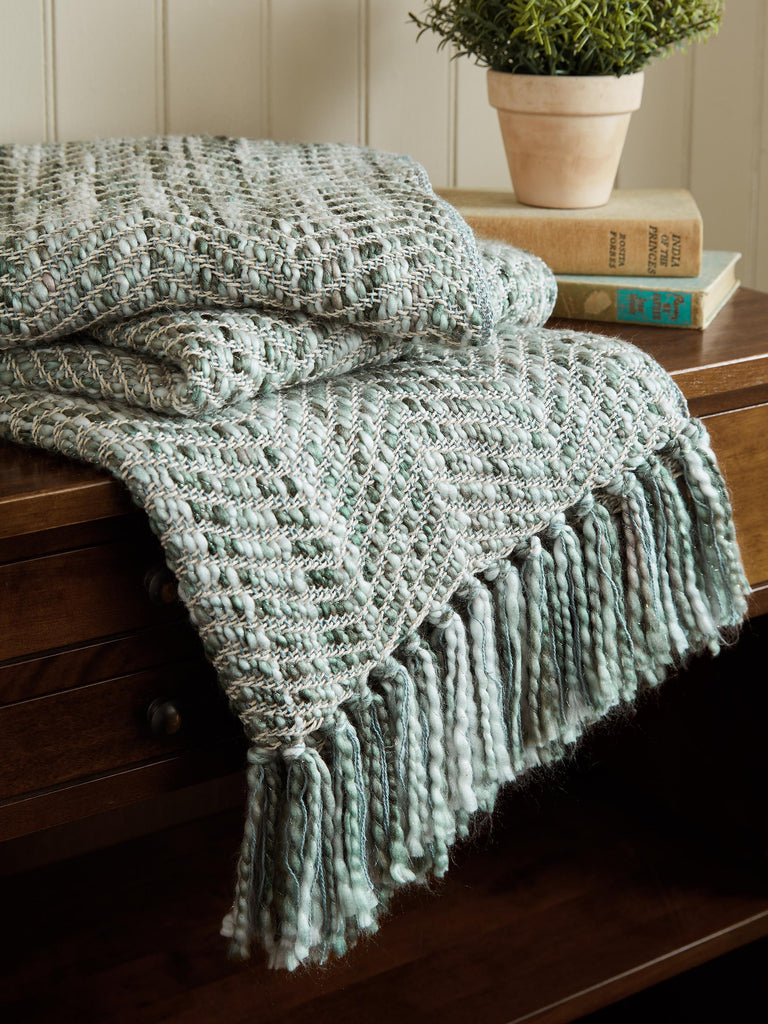 Laura Ashley Liberton 130cm x 170cm Throw