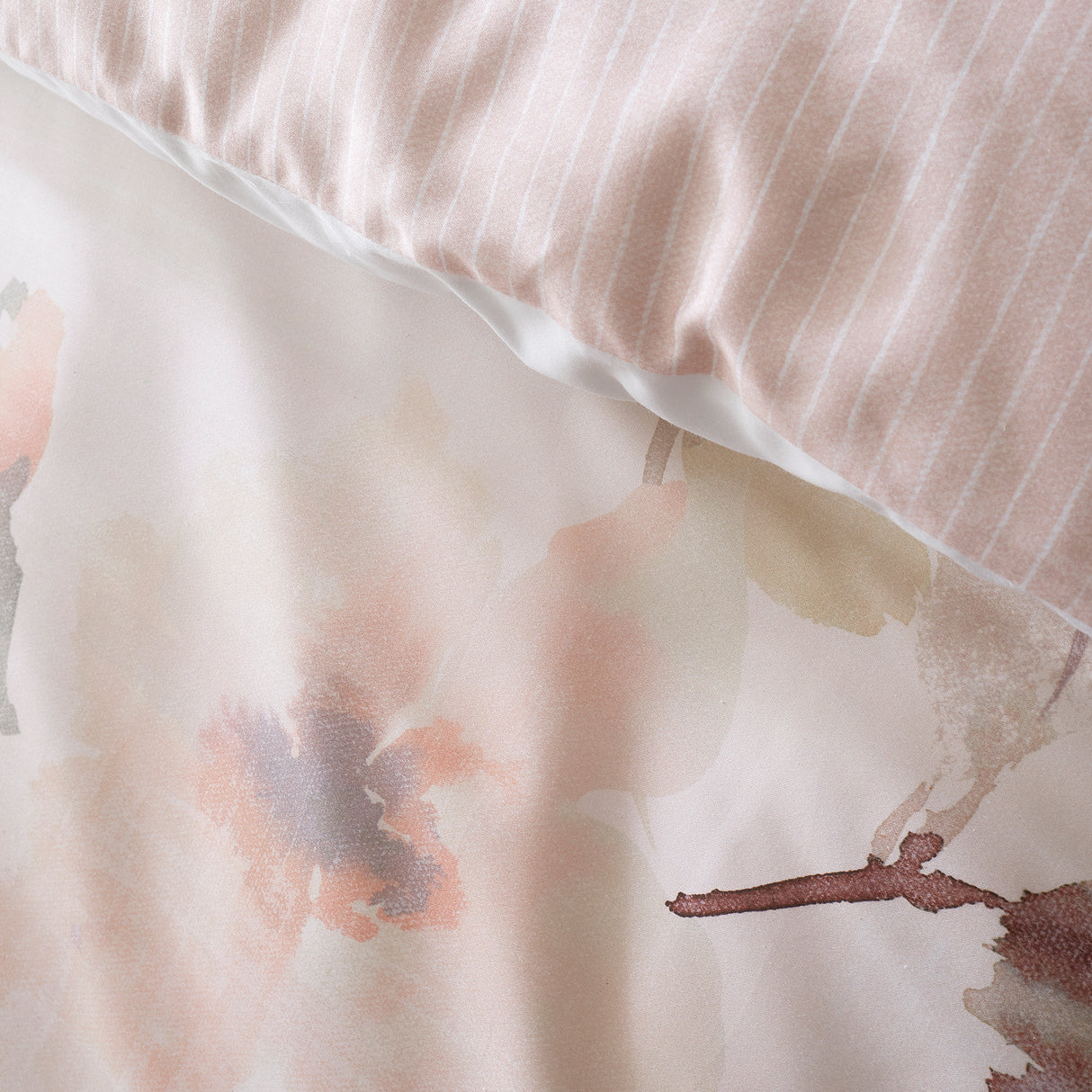 Soiree Mia Floral Blooms Natural Duvet Set