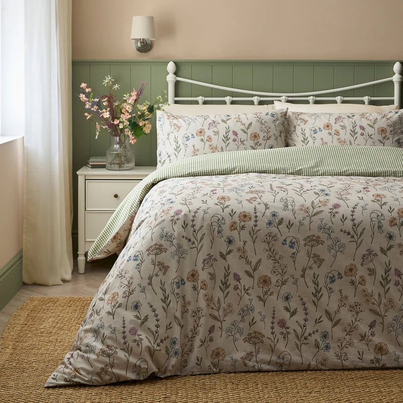 Dreams N Drapes Meadow Floral Multi Duvet Set