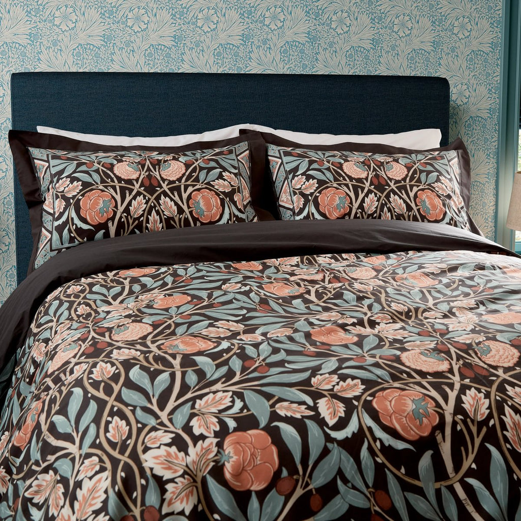Morris & Co & V&A Olive & Rose Indigo & Blush Duvet Set