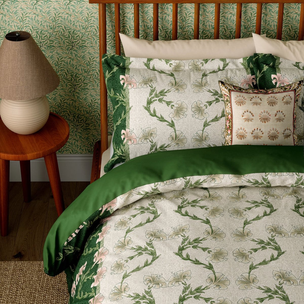 Morris & Co & V&A Scrolling Carnation Olive & Ivory Duvet Set