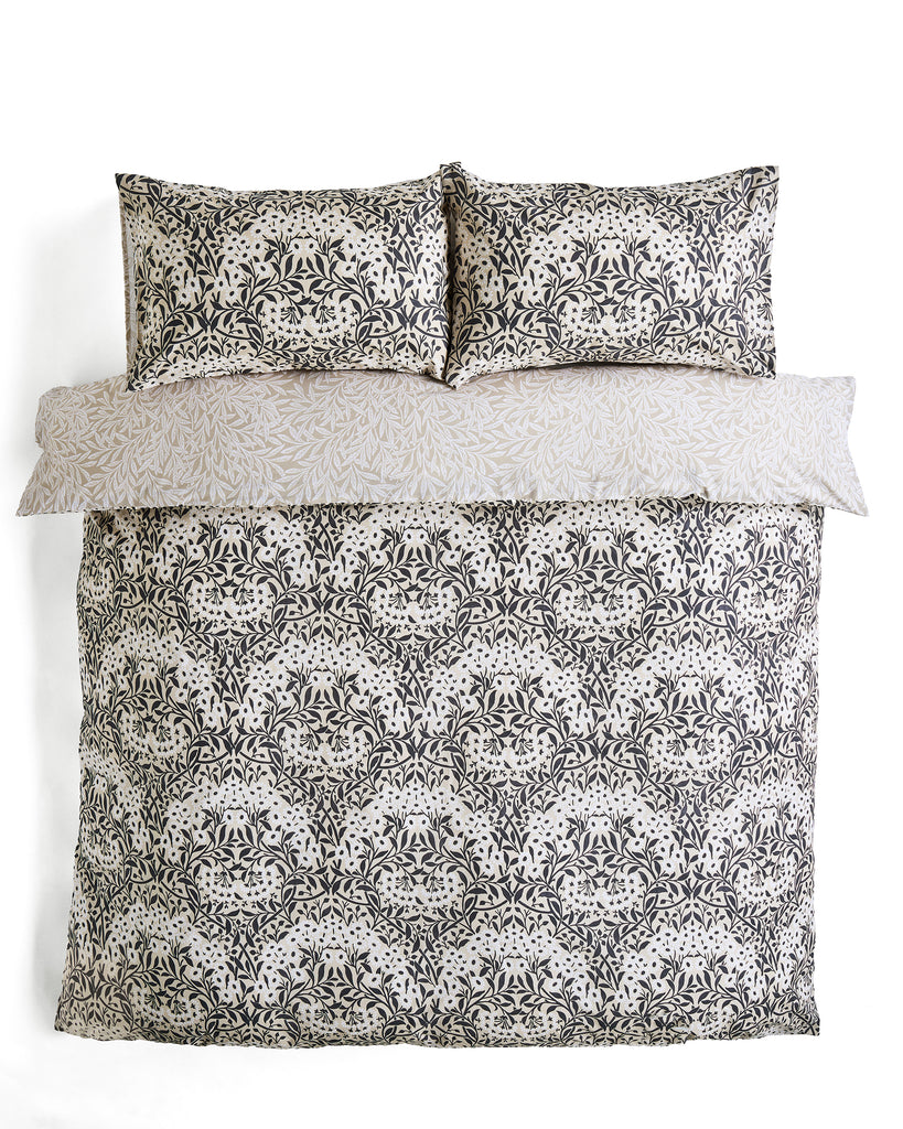 William Morris at Home Michaelmas Daisy Linen Duvet Set