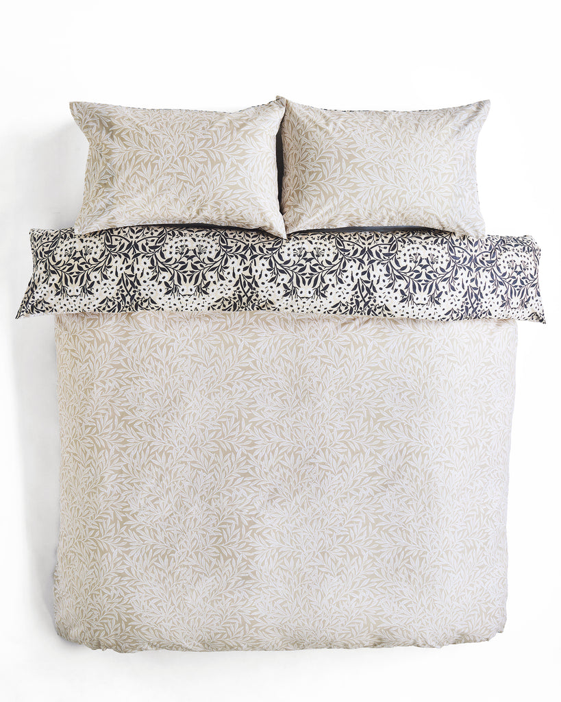 William Morris at Home Michaelmas Daisy Linen Duvet Set