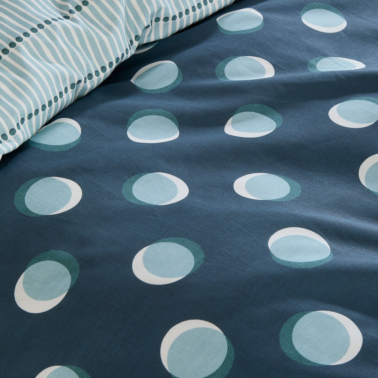 Fusion Polka Dots Duvet Set
