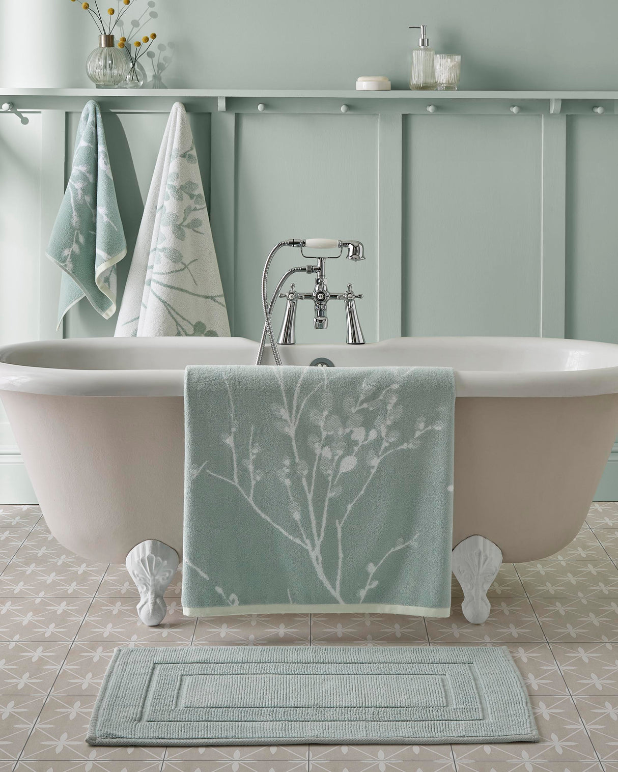 Laura Ashley Pussy Willow 100% Cotton 580gsm Towels