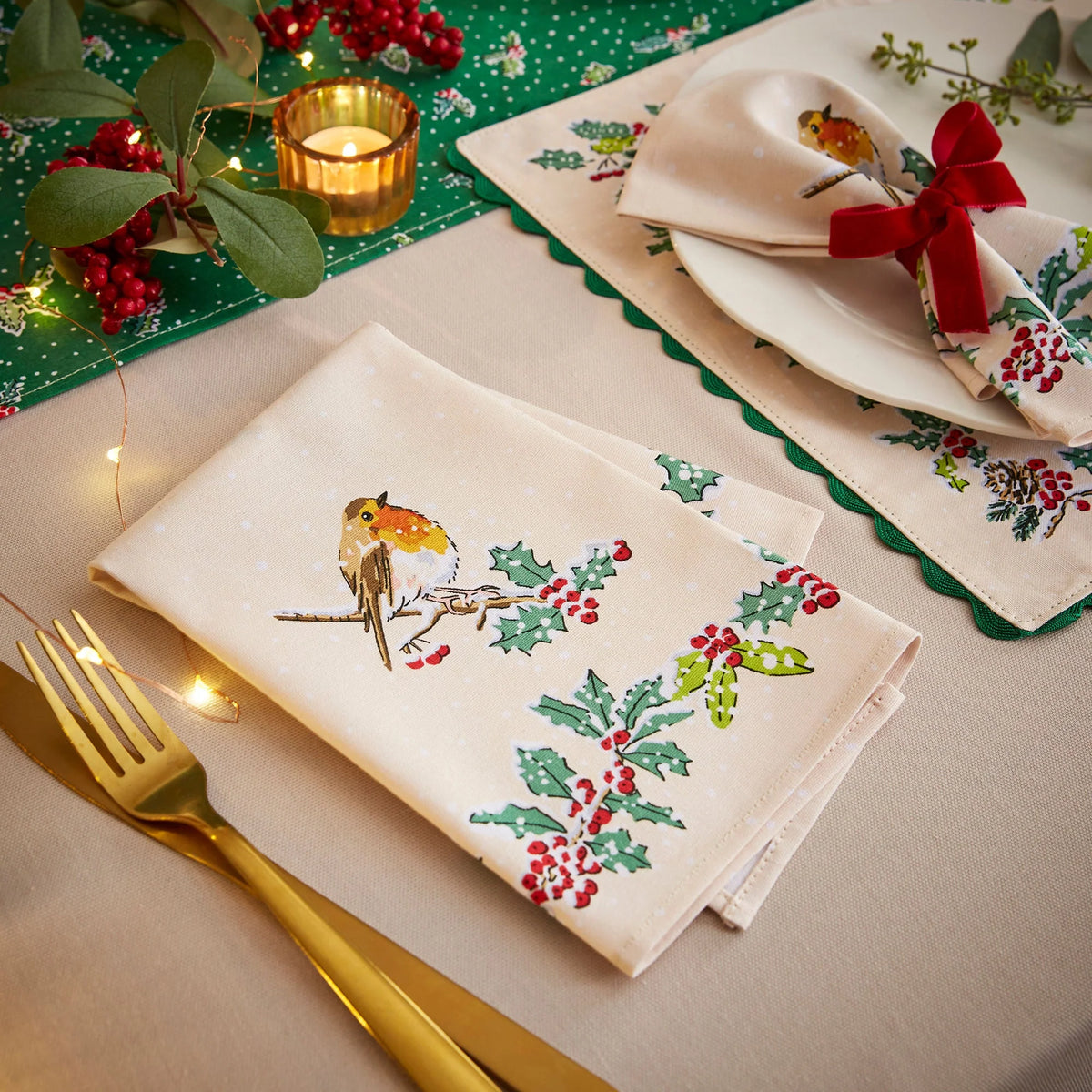 Ulster Weavers Christmas Robins Green Napkins Pack of 2