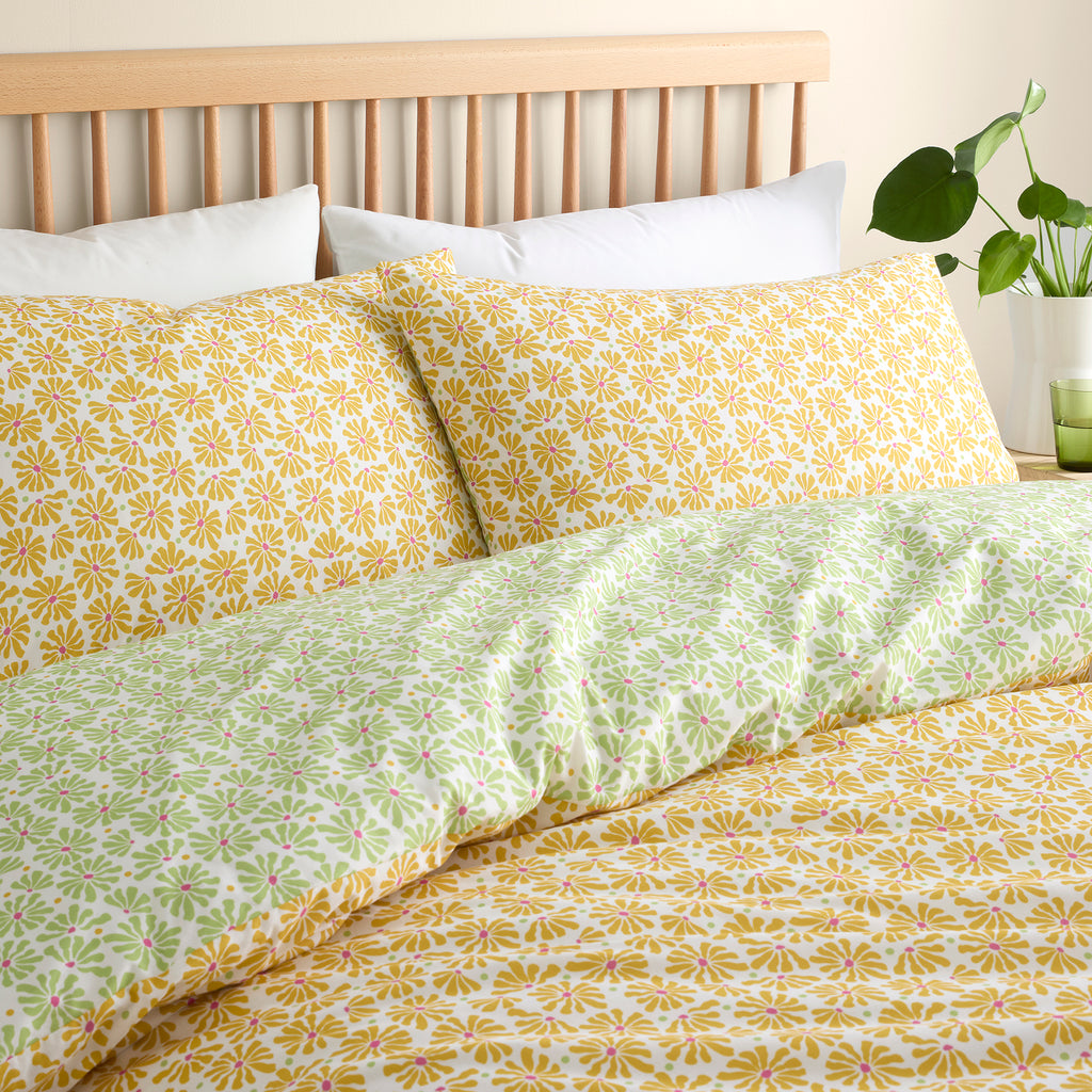 Fusion Bedding Retro Daisy Floral Yellow Duvet Set