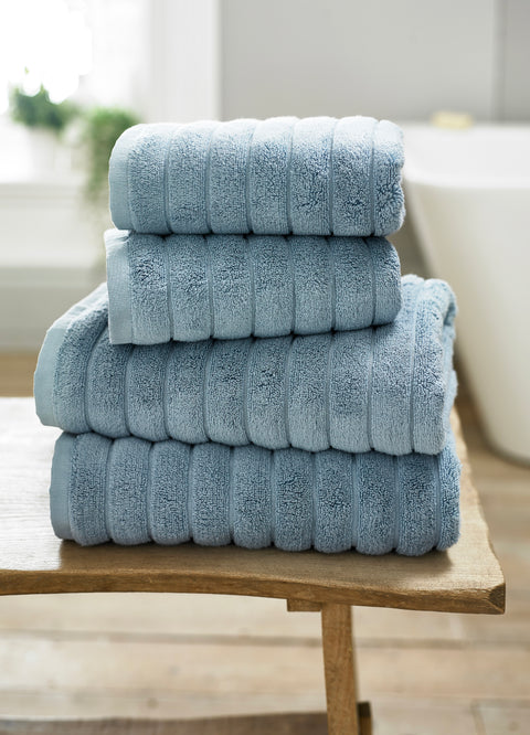 The Lyndon Company Ribbleton 100% BCI Cotton 680gsm Blue Towels