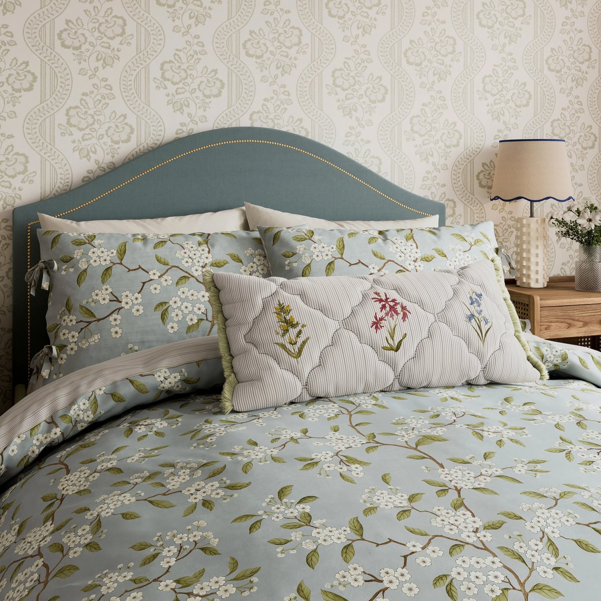 Sanderson x National Trust Damson Blossom Porcelain Duvet Set