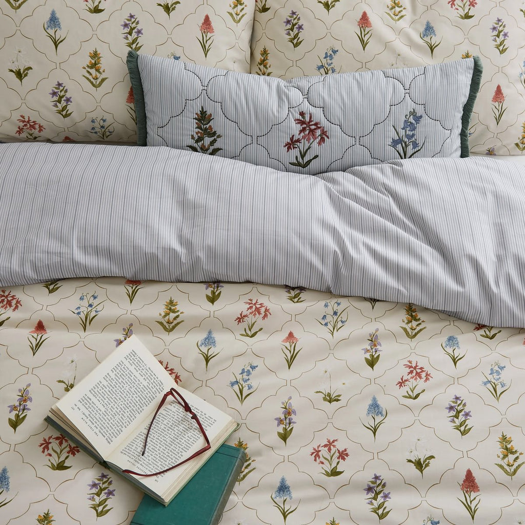 Sanderson x National Trust Spring Meadow May Duvet Set