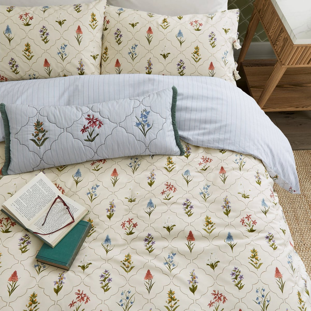 Sanderson x National Trust Spring Meadow May Duvet Set