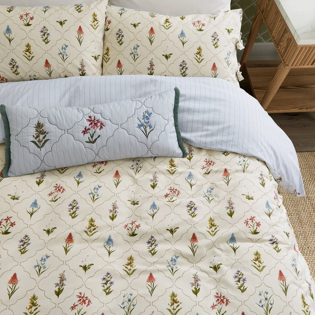 Sanderson x National Trust Spring Meadow May Duvet Set