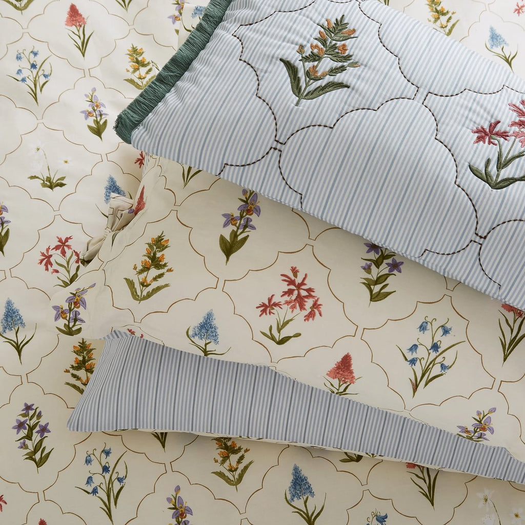 Sanderson x National Trust Spring Meadow May Duvet Set