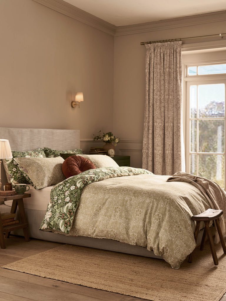 William Morris at Home Strawberry Thief Nettle Duvet Set
