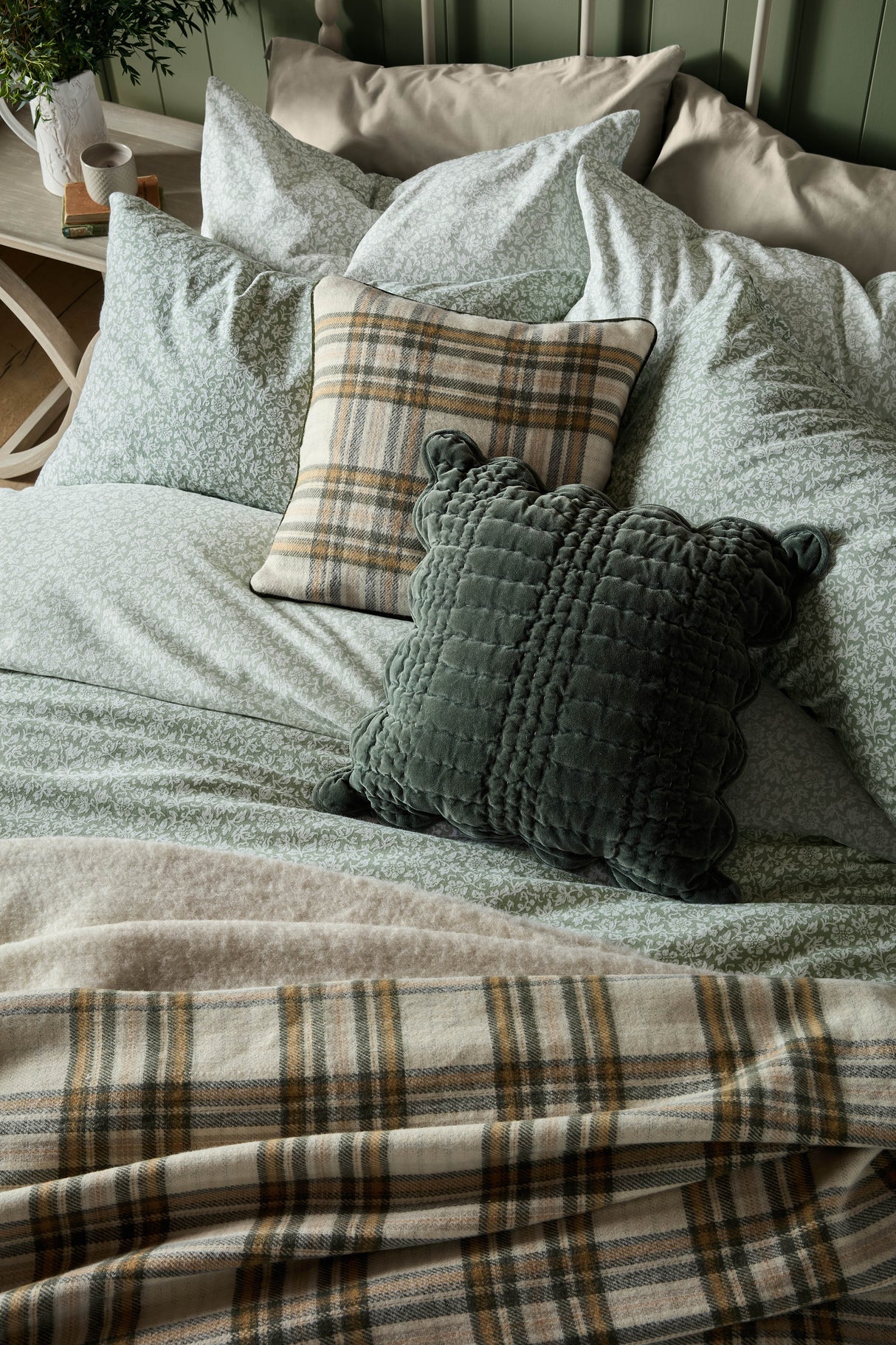 Laura Ashley Sweet Alyssum Sage 100% Brushed Cotton Duvet Set