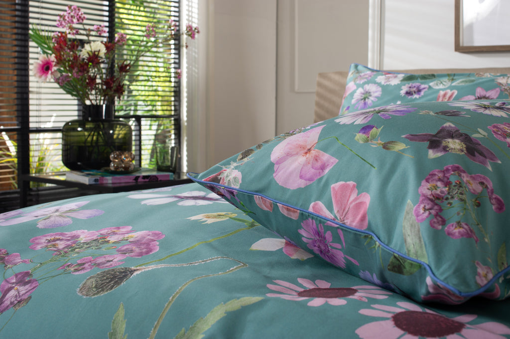 The Lyndon Company Botanical Flowers Duvet Set