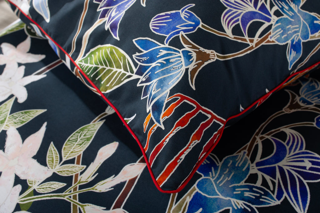 The Lyndon Company Floral Nightshade Multi Duvet Set