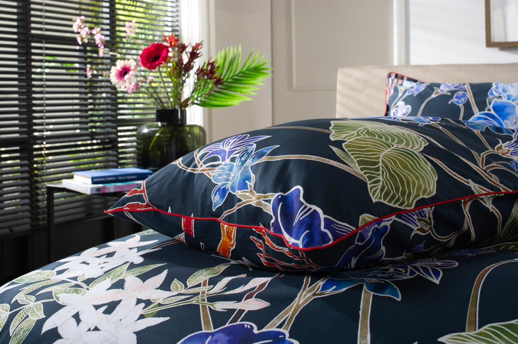 The Lyndon Company Floral Nightshade Multi Duvet Set