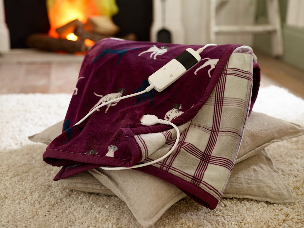 The Lyndon Company Hounds 140cm x 180cm Heated Throw