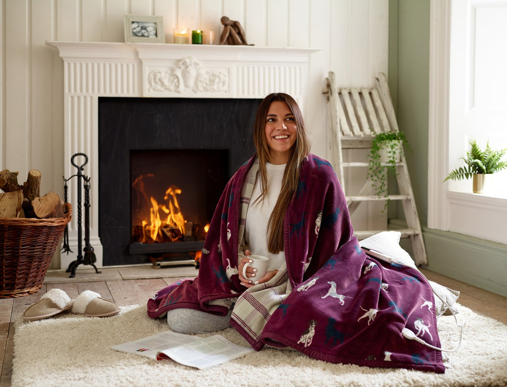 The Lyndon Company Hounds 140cm x 180cm Heated Throw