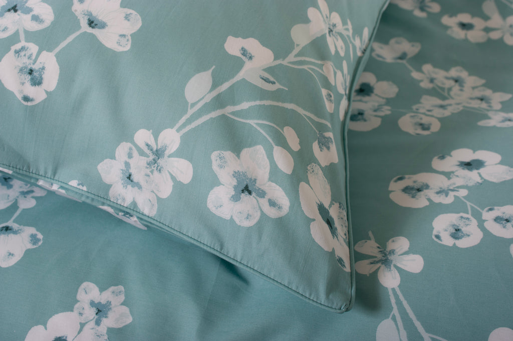 The Lyndon Company Petite Fleure Duvet Set