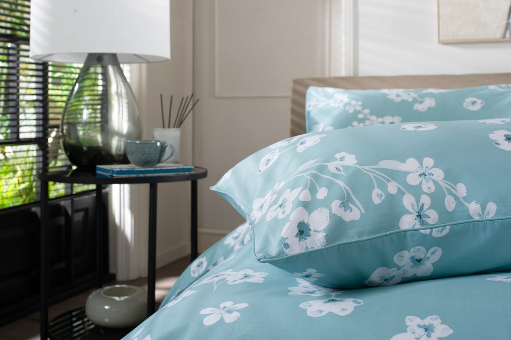 The Lyndon Company Petite Fleure Duvet Set