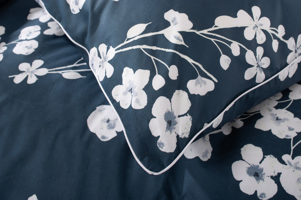 The Lyndon Company Petite Fleure Duvet Set