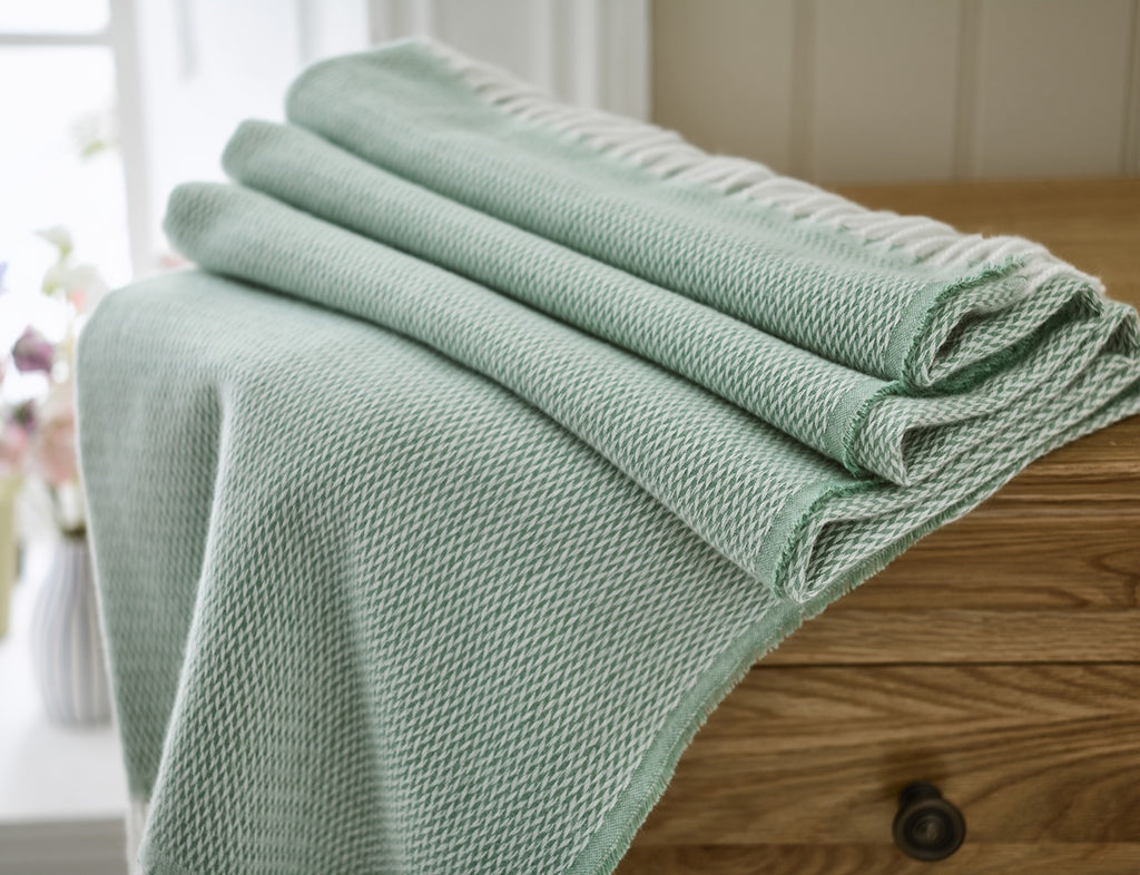 The Lyndon Company Arcadia 130cm x 170cm Throws