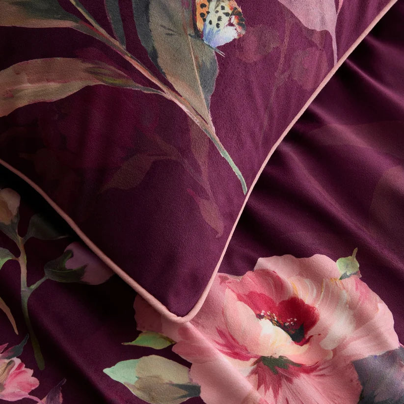 Soiree Tatiana Berry Duvet Set